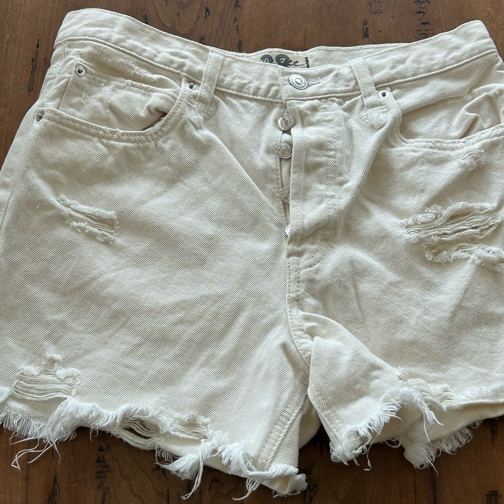 We The Free People Distressed Button Fly Cut Off Denim Jean Shorts White 28